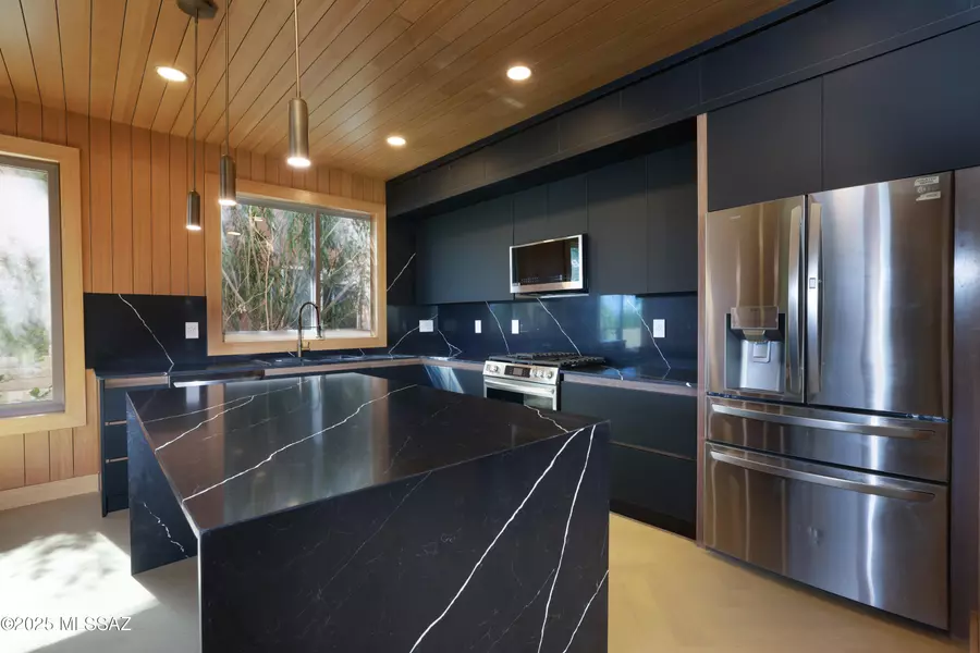 3872 E Calle Cayo, Tucson, AZ 85718