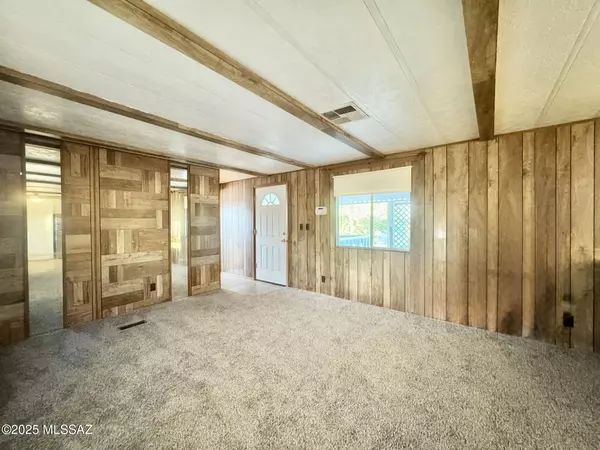 Benson, AZ 85602,3174 W Lark Drive