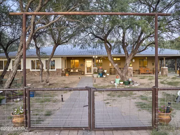 1220 E Heartleaf Lane, Benson, AZ 85602