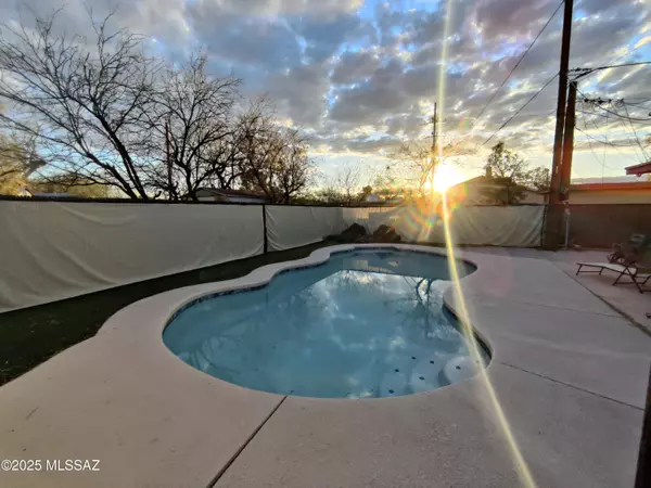 Tucson, AZ 85712,4018 E Fairmount Street
