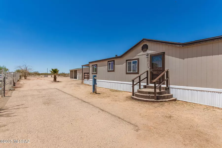 7800 S Caballo Road, Tucson, AZ 85746