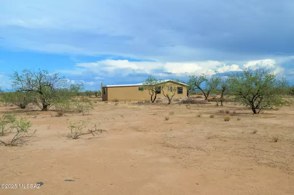 Tucson, AZ 85735,8520 S Comanche