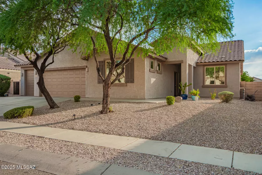 7596 S Evening Wind Drive, Tucson, AZ 85757