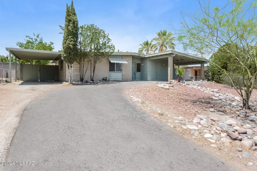 3242 S Champlain Avenue, Tucson, AZ 85730