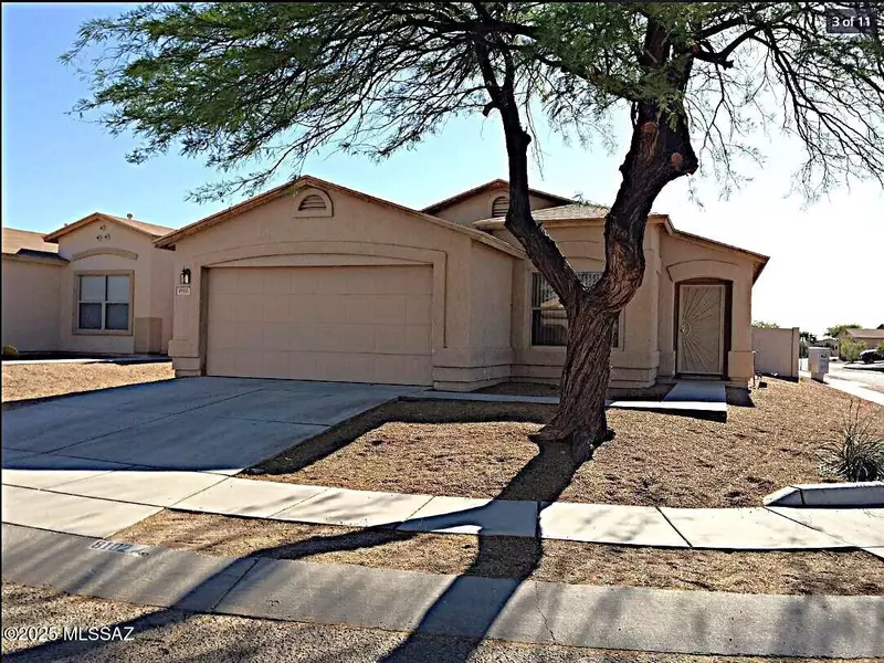 8102 S Sunny Sky Place, Tucson, AZ 85747