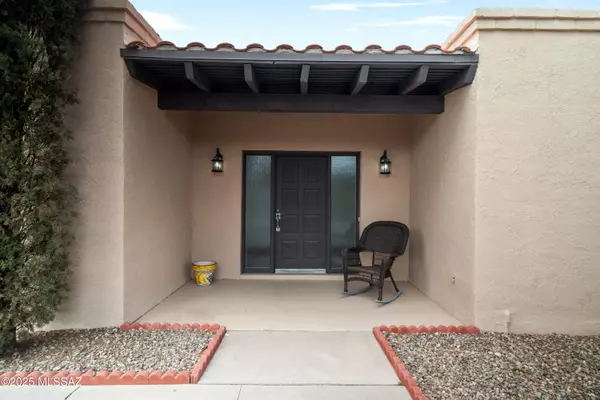 Green Valley, AZ 85614,1000 S La Higuera