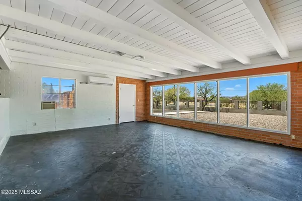 Tucson, AZ 85705,240 E Limberlost Drive