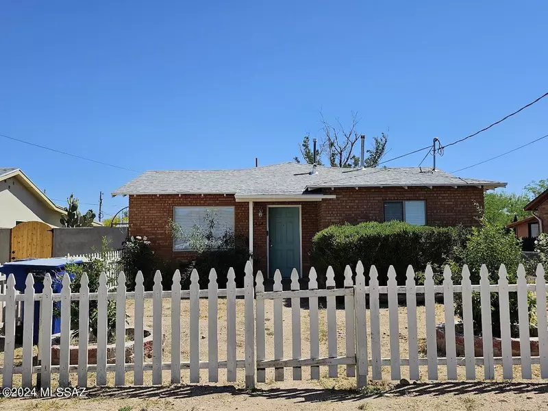 1414 E Roger Road, Tucson, AZ 85719
