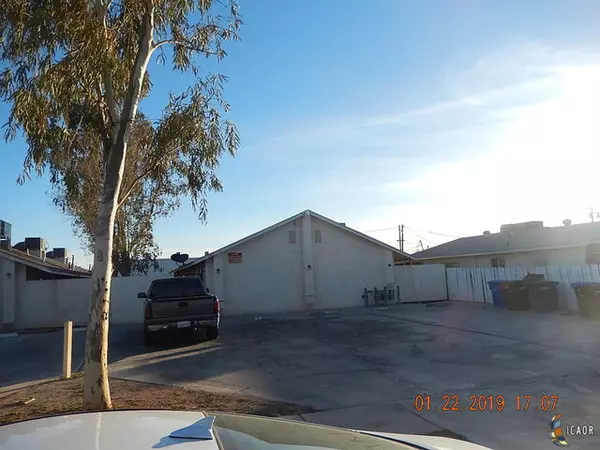 343 E HAMILTON AVE, El Centro, CA 92243