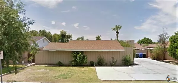 1285 PEPPER DR, El Centro, CA 92243