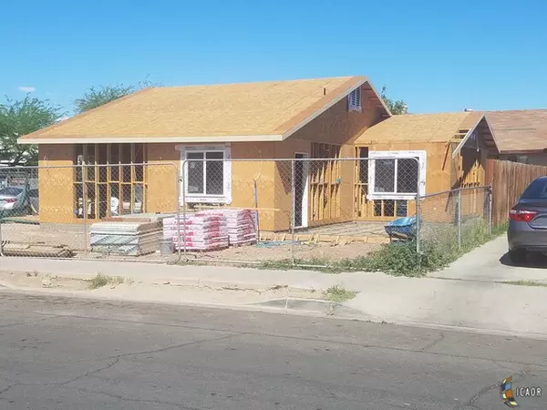 895 W ORANGE AVE, El Centro, CA 92243