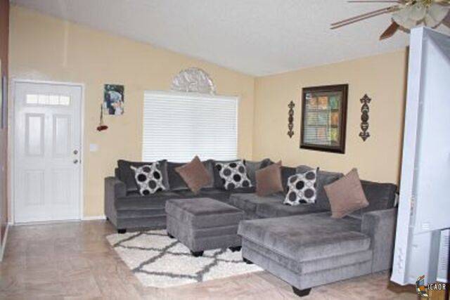 Imperial, CA 92251,662 SEQUOIA ST