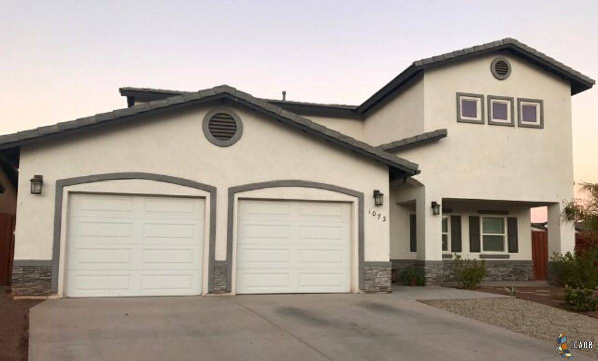 1073 Ridge Park Dr, Brawley, CA 92227