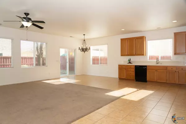 Heber, CA 92249,27 W 2nd St