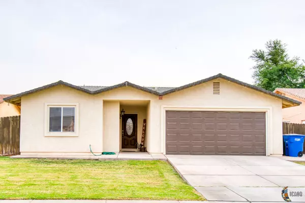 37 E 2nd St, Heber, CA 92249