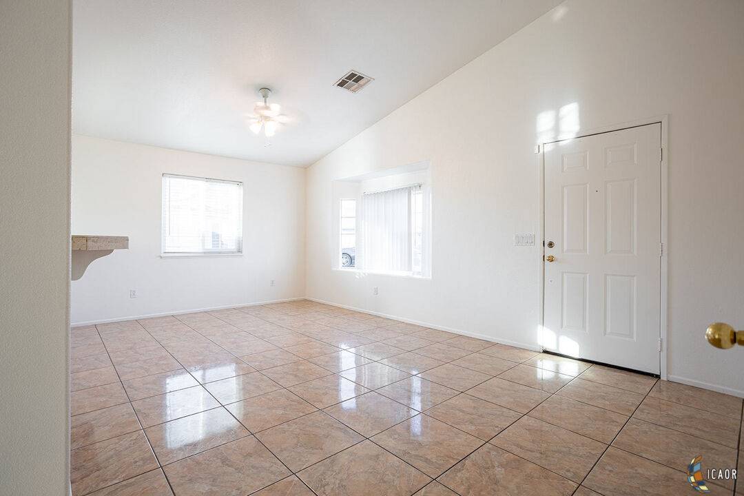 Imperial, CA 92251,235 Acapulco Dr