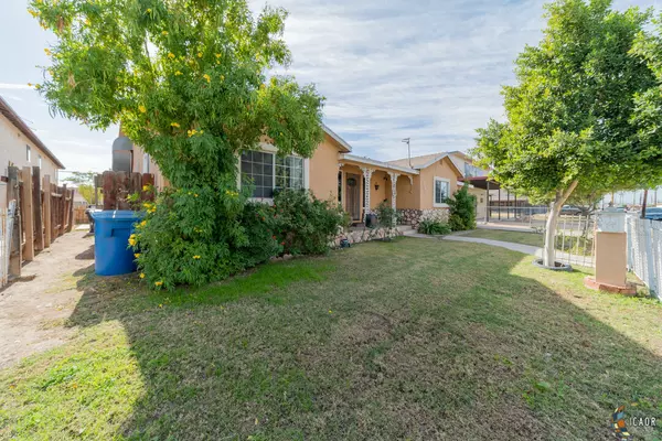 855 Park Ave, El Centro, CA 92243