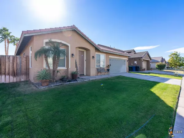 El Centro, CA 92243,117 Countryside Dr