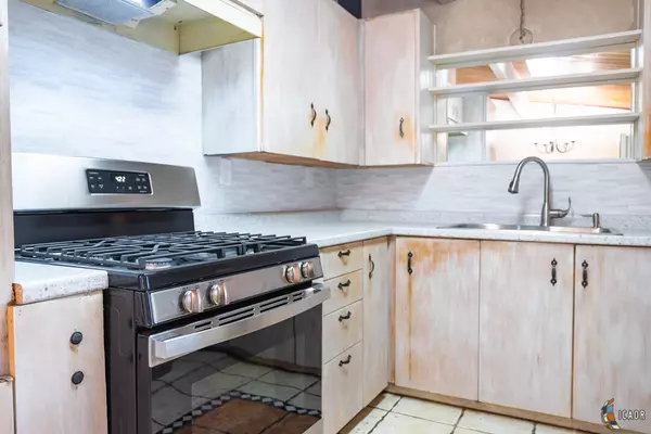 El Centro, CA 92243,1538 Ross Ave