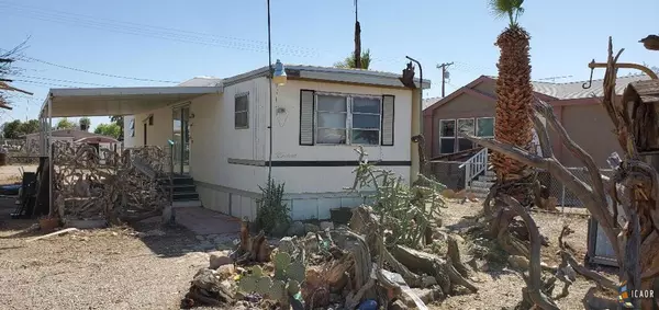 15 E 1st St, Niland, CA 92257