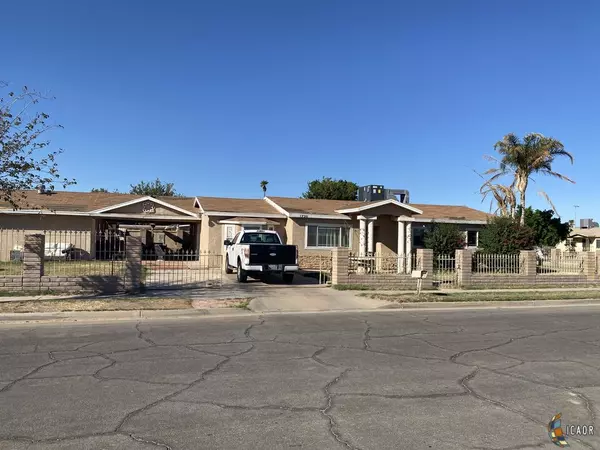 1720 Villa Way, El Centro, CA 92243