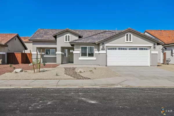 2396 Dale Ct, Imperial, CA 92251