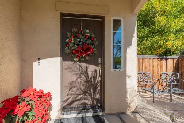 Calexico, CA 92231,1061 El Berro