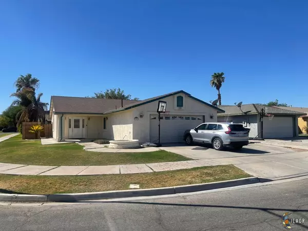 257 Ocotillo Dr, El Centro, CA 92243