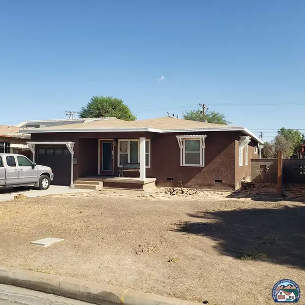 614 Sunset Dr, Brawley, CA 92227