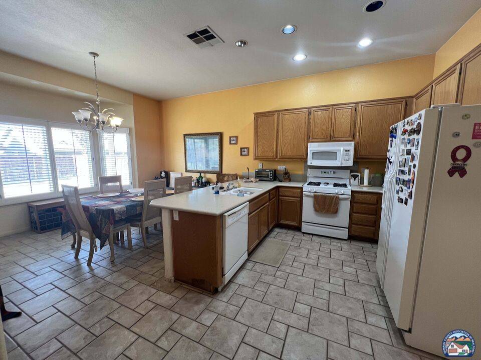Calexico, CA 92231,1195 Garnet St
