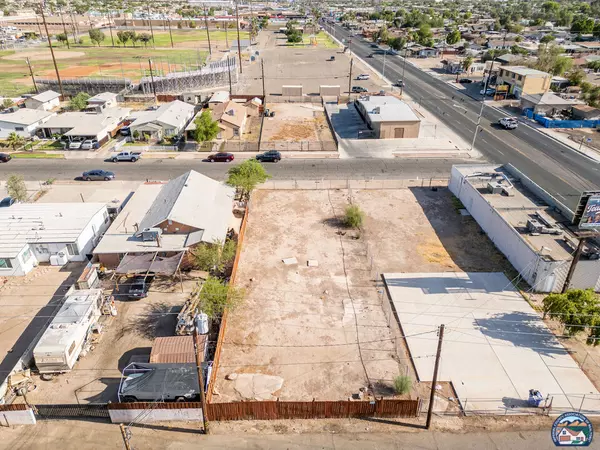 El Centro, CA 92243,376 W Hamilton Ave