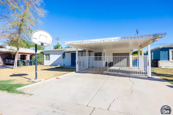 El Centro, CA 92243,552 Yucca Dr