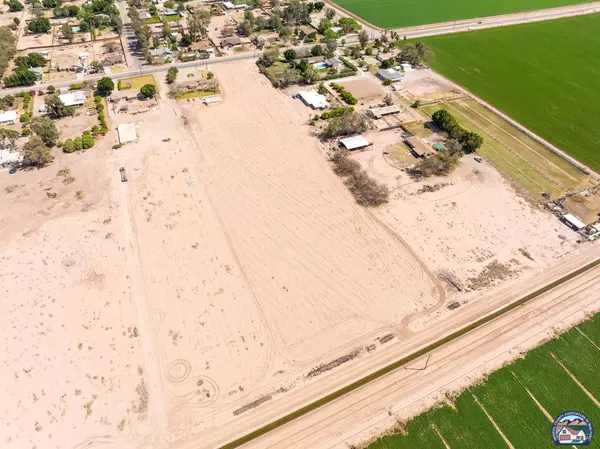 Holtville, CA 92250,0 Ash Main Canal