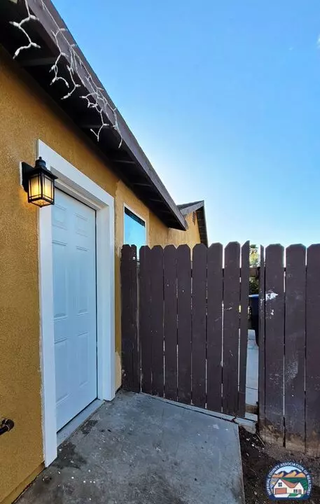 Calexico, CA 92231,401 G Anaya Ave