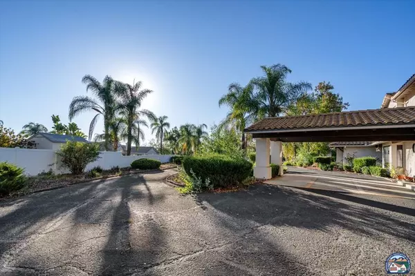 Alpine, CA 91901,2412 Deland Dr