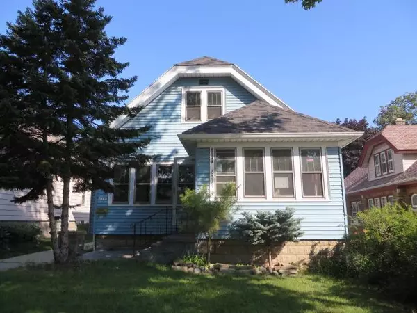 6514 W Revere PLACE, West Allis, WI 53214