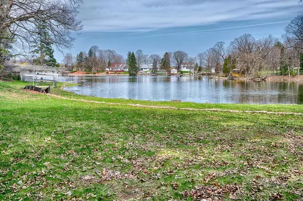 East Troy, WI 53120,W1663 SOUTH SHORE DRIVE #Lt3