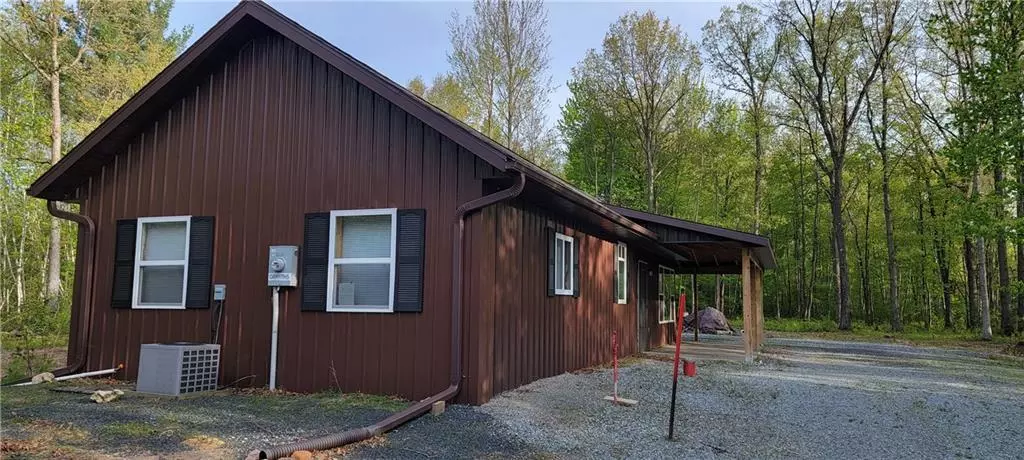 Fairchild, WI 54741,E27695 Oak Drive