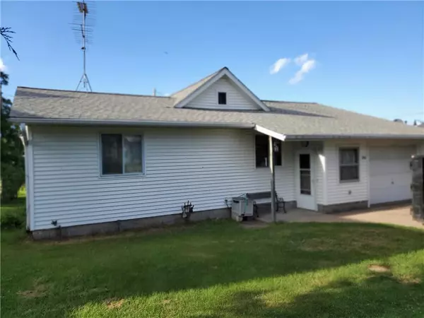 310 W 1st Street, Blair, WI 54616