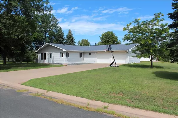 100 E Maple Circle, Grantsburg, WI 54840