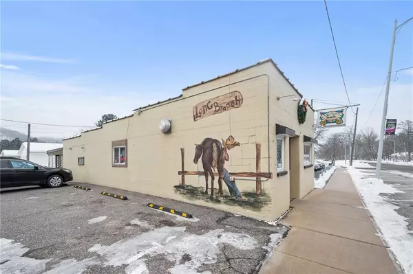 Elmwood, WI 54740,425 W Winter Avenue