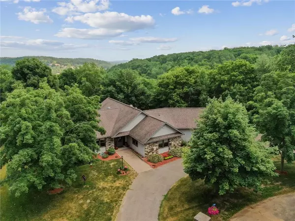 Glenwood City, WI 54013,225 3rd Street