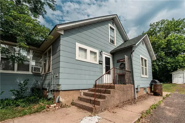 414 Rusk Street, Spooner, WI 54801