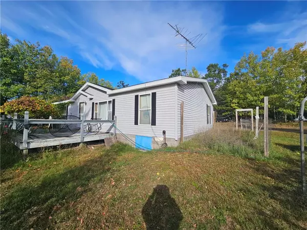 16463 S Lighthouse Drive, Gordon, WI 54859