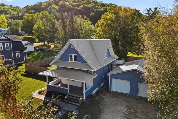 Elmwood, WI 54740,219 E Race Avenue