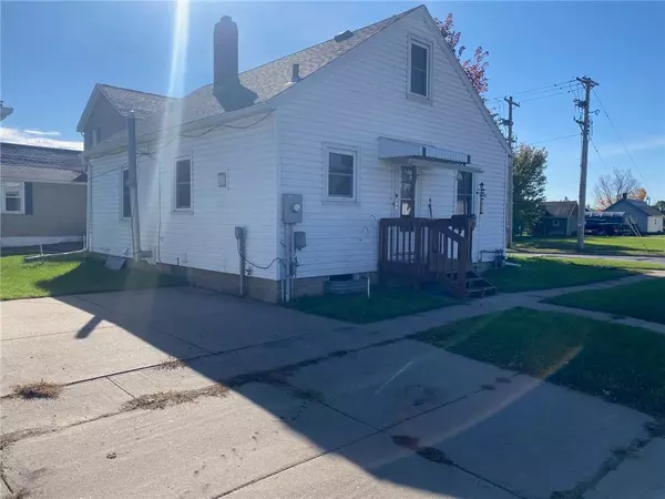 Arcadia, WI 54612,924 W River St