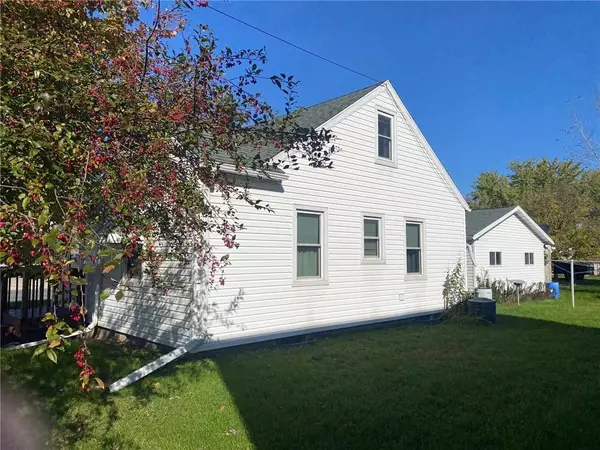 Arcadia, WI 54612,924 W River St