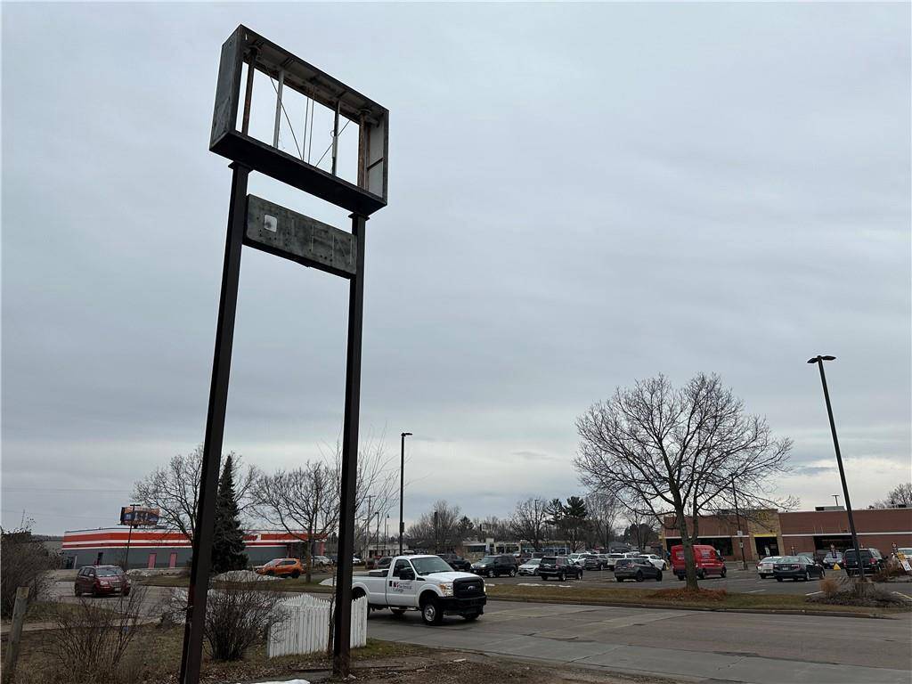 Altoona, WI 54720,711 Fairfax Street