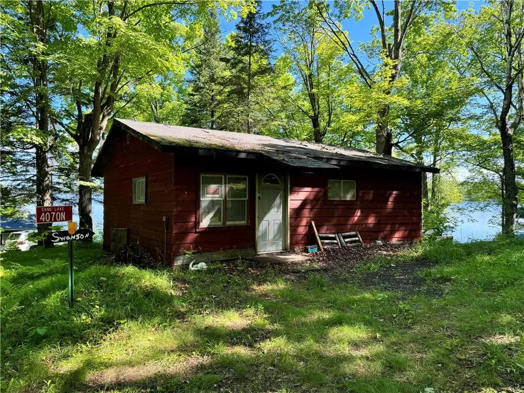 Stone Lake, WI 54876,4070N Musky Point Ln Lane