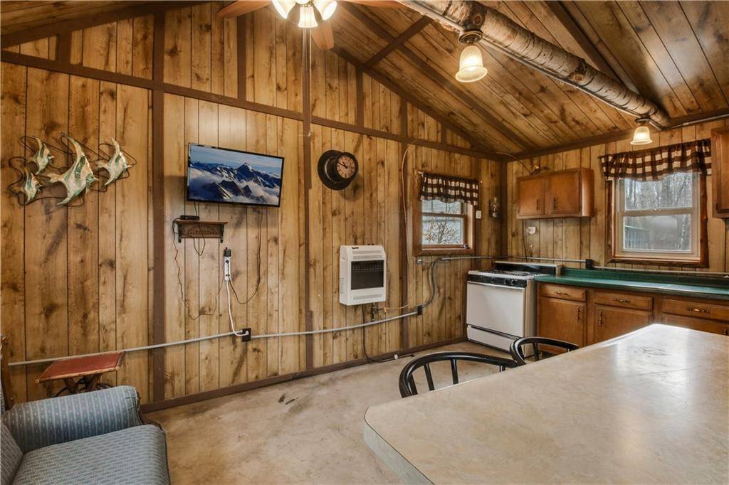 Hawkins, WI 54530,6549 Kaiser Road